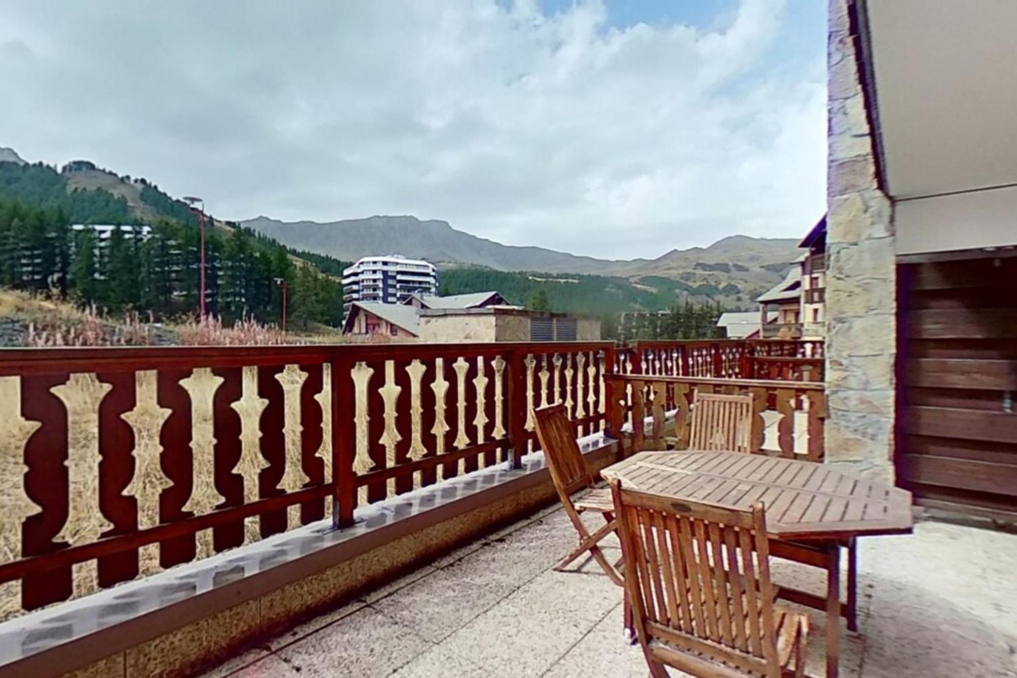 Casa-Amelie Terrace With View And Parking Apartment Vars  Ngoại thất bức ảnh